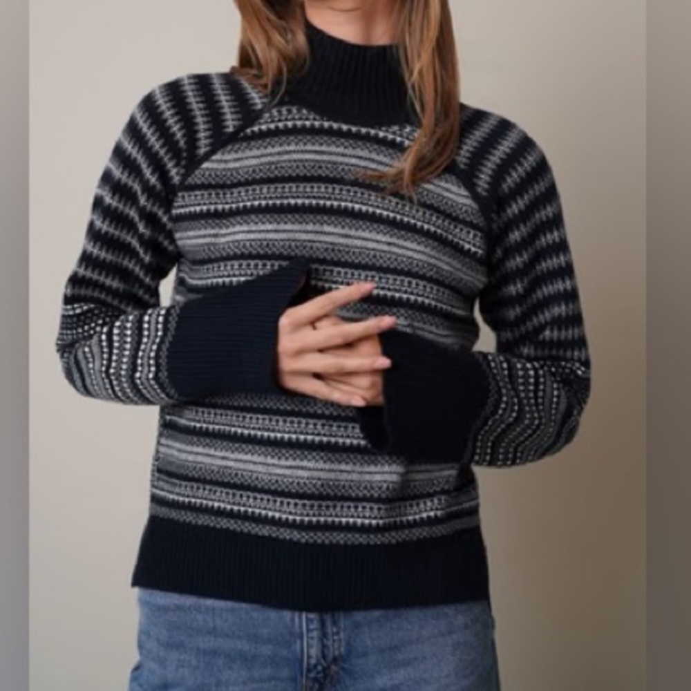 Cyrus Women’s Sweater Large Blue Striped Knit Long Sleeve Mock Neck Pullover‎